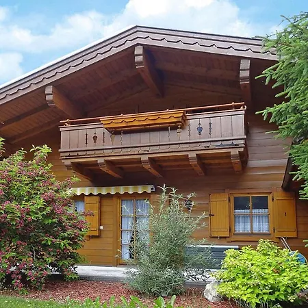בית נופש Holiday Home, *