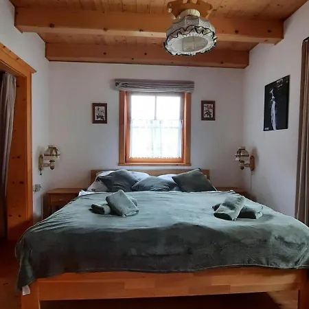 بيت للعطل Holiday Home, كريمل