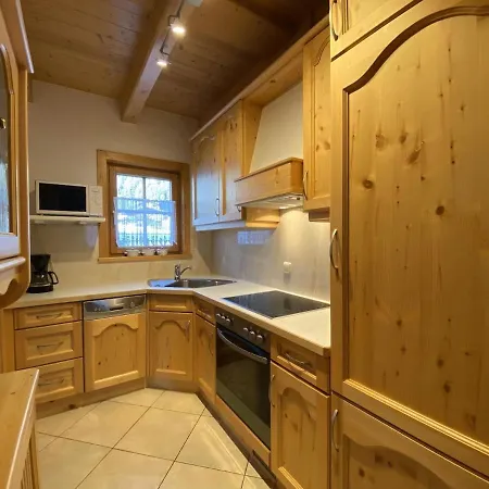 بيت للعطل Holiday Home,
